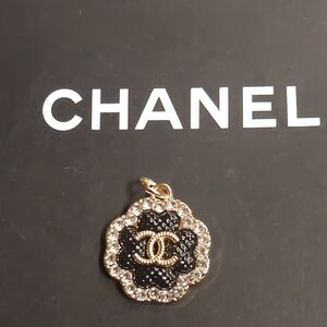 CC Black and Gold Zipper Pull Charm Pendant